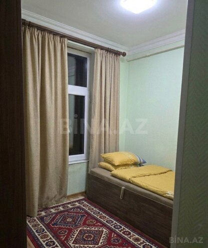 Satılır 2 otaqlı köhnə tikili 40 m², İnşaatçılar m., photo 4 from 9