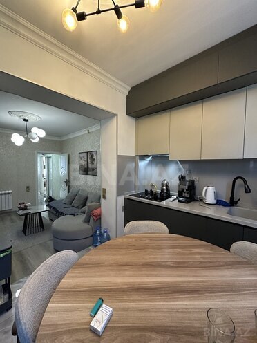Satılır 3 otaqlı köhnə tikili 65 m², Yeni Yasamal q., photo 4 from 17