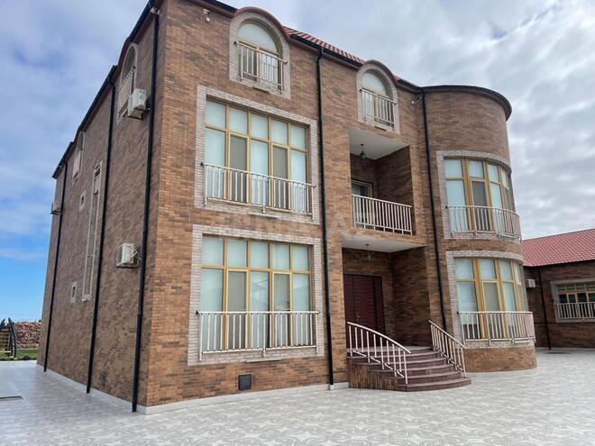 Продаётся 6-комн. дом/дача 600 м², пос. Бузовна, photo 1 from 31