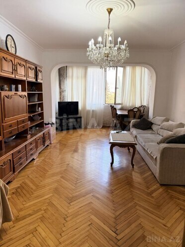 Продаётся 3-комн. вторичка 85 м², Насиминский  р., photo 1 from 10