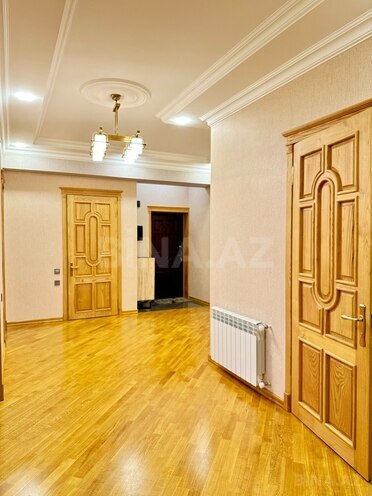 Satılır 3 otaqlı köhnə tikili 126 m², Badamdar q., photo 17 from 24