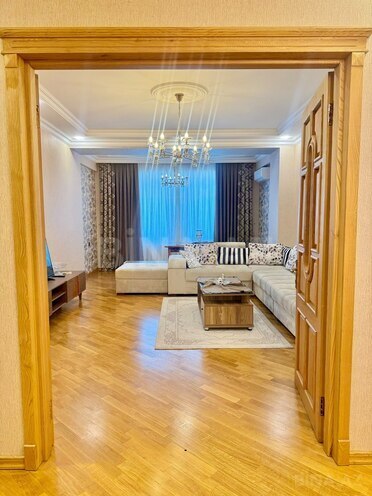 Satılır 3 otaqlı köhnə tikili 126 m², Badamdar q., photo 6 from 24