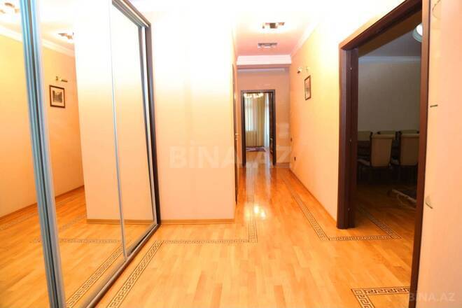 İcarəyə verilir 4 otaqlı yeni tikili 210 m², 28 May m., photo 28 from 31