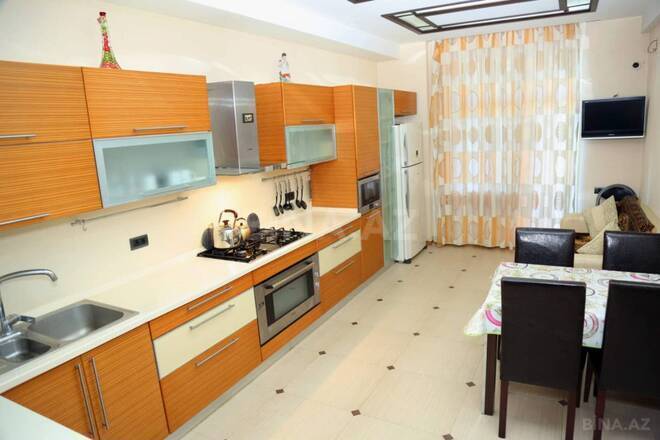 İcarəyə verilir 4 otaqlı yeni tikili 210 m², 28 May m., photo 25 from 31
