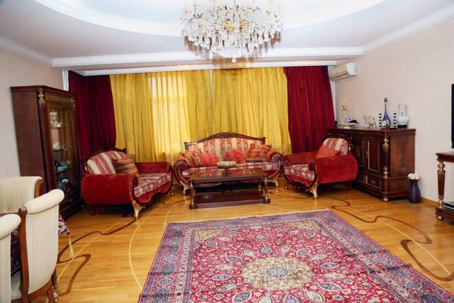 İcarəyə verilir 4 otaqlı yeni tikili 210 m², 28 May m., photo 4 from 31
