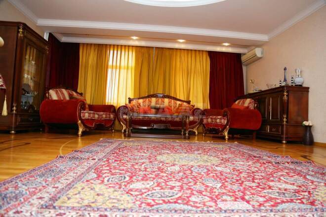 İcarəyə verilir 4 otaqlı yeni tikili 210 m², 28 May m., photo 5 from 31