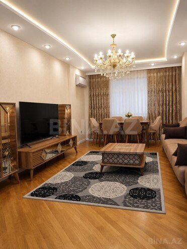 İcarəyə verilir 3 otaqlı yeni tikili 136 m², İnşaatçılar m., photo 1 from 14