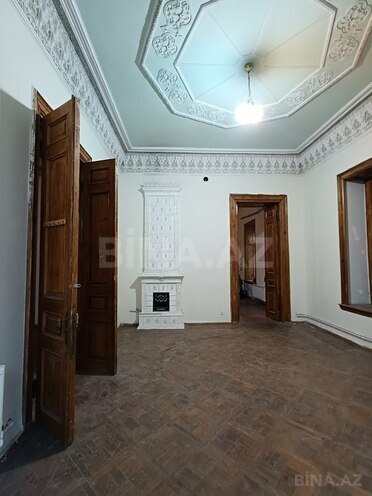 Satılır 10 otaqlı köhnə tikili 414 m², Nizami m., photo 11 from 31