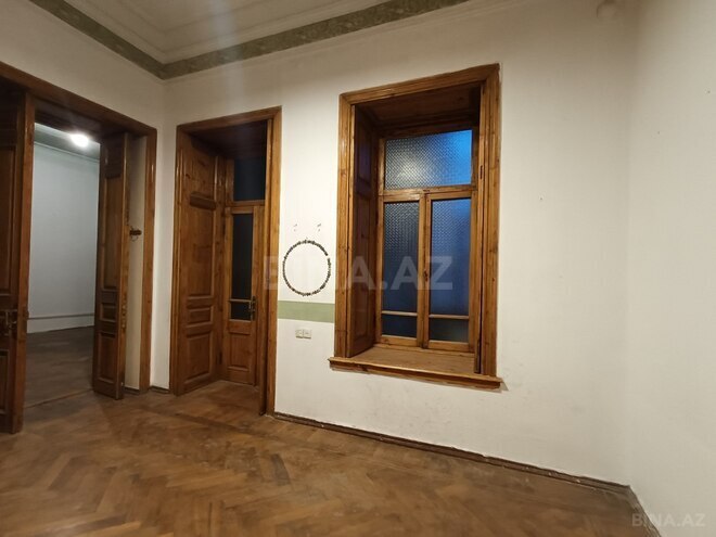 Satılır 10 otaqlı köhnə tikili 414 m², Nizami m., photo 23 from 31