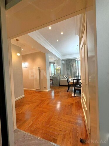 Сдаётся 3-комн. новостройка 100 м², м. Элмляр Академиясы, photo 3 from 10