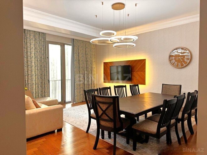 Сдаётся 3-комн. новостройка 100 м², м. Элмляр Академиясы, photo 1 from 10