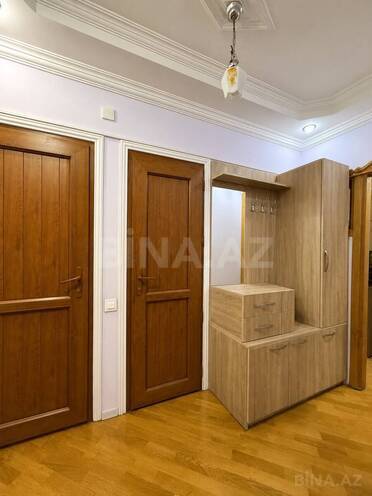 Продаётся 2-комн. вторичка 53 м², м. Кара Караев, photo 10 from 18