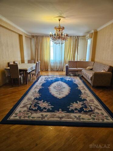 Сдаётся 3-комн. новостройка 140 м², м. 8 ноября, photo 3 from 14