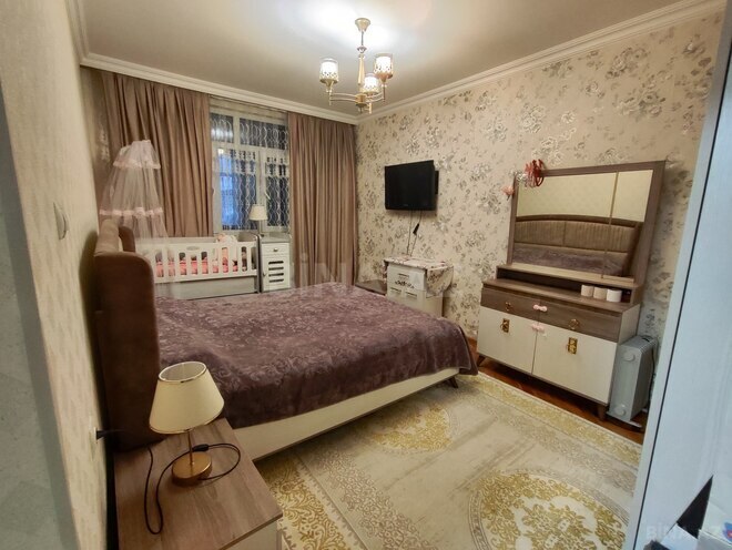 Satılır 4 otaqlı köhnə tikili 105 m², Əhmədli m., photo 18 from 25