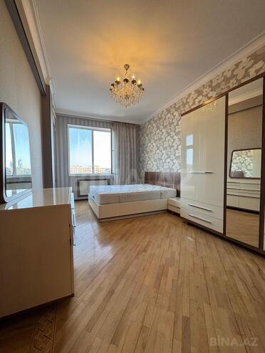 Сдаётся 3-комн. новостройка 150 м², м. Низами, photo 10 from 31