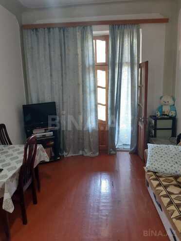 Satılır 2 otaqlı köhnə tikili 52 m², photo 1 from 17