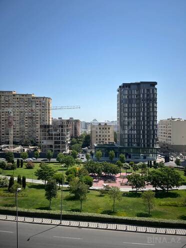 Сдаётся 3-комн. вторичка 75 м², м. Низами, photo 4 from 10