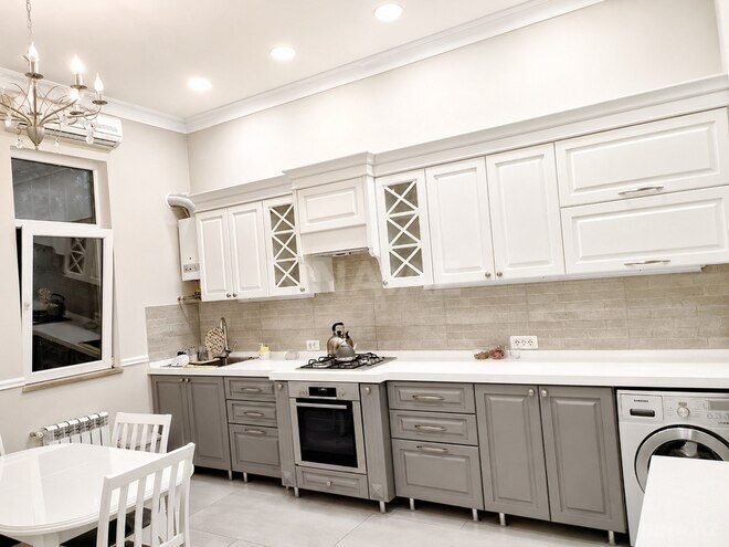 Продаётся 3-комн. новостройка 135 м², м. Низами, photo 11 from 12