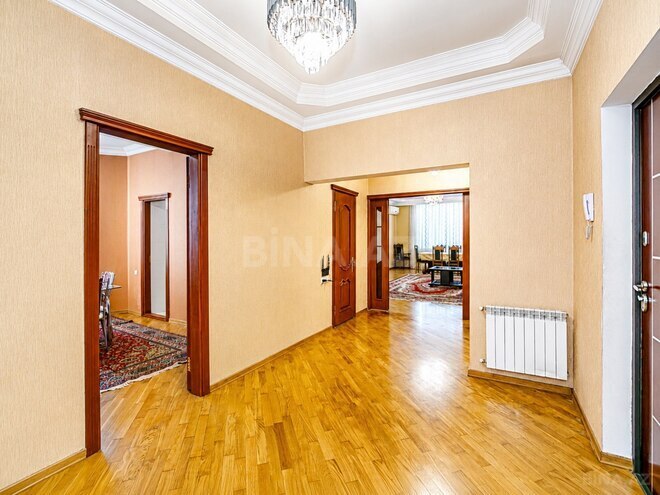 Продаётся 3-комн. новостройка 135 м², м. Низами, photo 6 from 12