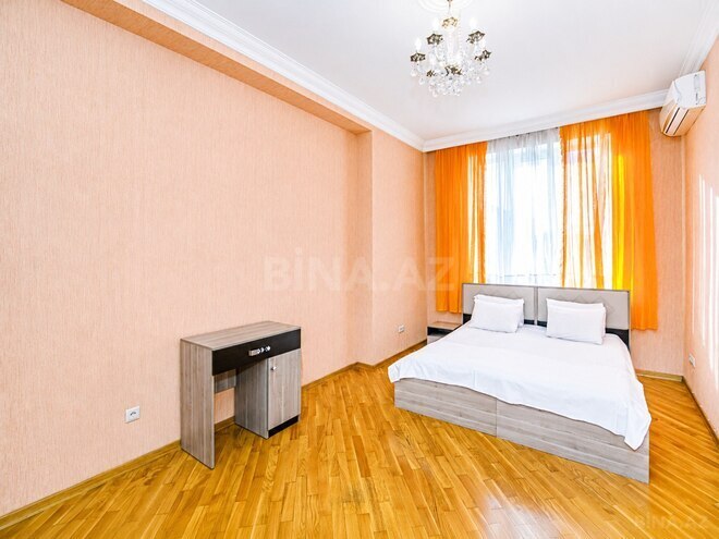 Продаётся 3-комн. новостройка 135 м², м. Низами, photo 7 from 12