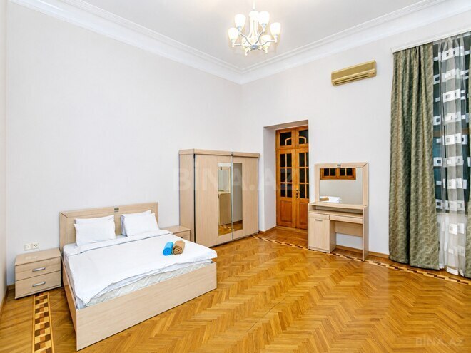 Продаётся 3-комн. новостройка 135 м², м. Низами, photo 8 from 12