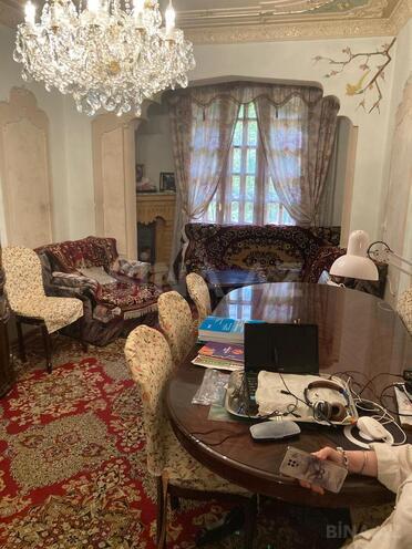 Satılır 3 otaqlı köhnə tikili 70 m², Memar Əcəmi m., photo 1 from 19