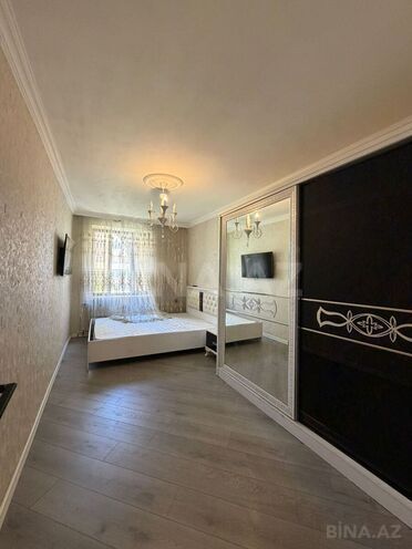 Продаётся 3-комн. вторичка 55 м², м. Иншаатчылар, photo 6 from 20