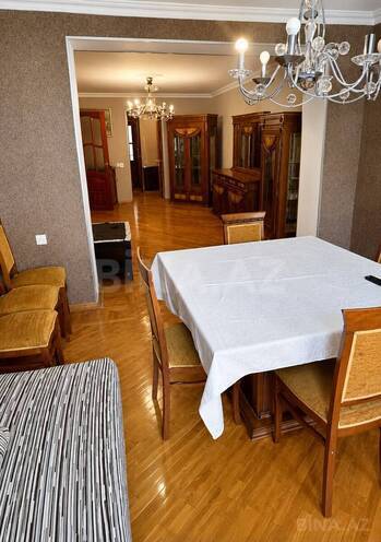 Satılır 3 otaqlı köhnə tikili 93 m², Gənclik m., photo 5 from 15