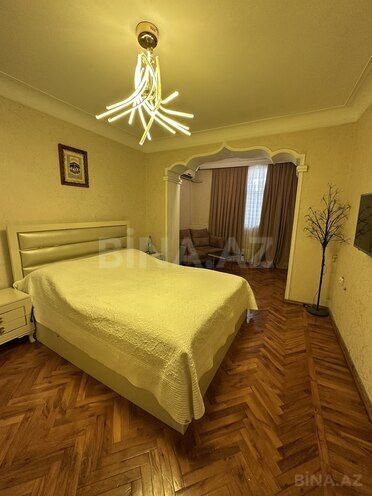 Satılır 3 otaqlı köhnə tikili 65 m², Nəriman Nərimanov m., photo 1 from 21