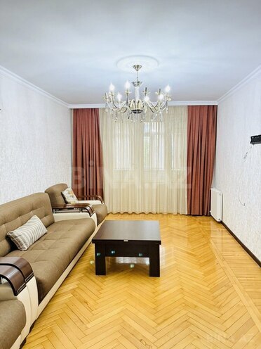 Satılır 3 otaqlı köhnə tikili 75 m², Elmlər Akademiyası m., photo 3 from 15