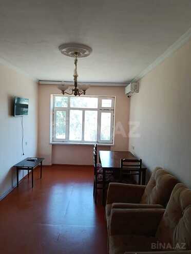 Satılır 2 otaqlı köhnə tikili 55 m², Xalqlar Dostluğu m., photo 3 from 9