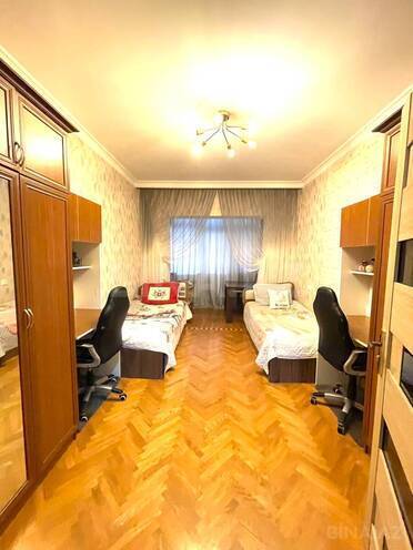 Продается 3-комн. вторичка 105 м², м. Азадлыг проспекти, photo 5 from 16