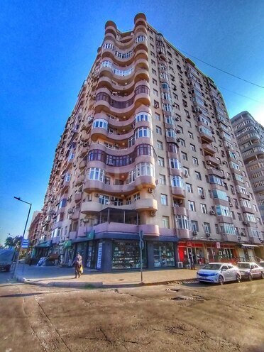 Satılır 2 otaqlı yeni tikili 60 m², Qara Qarayev m., photo 1 from 15
