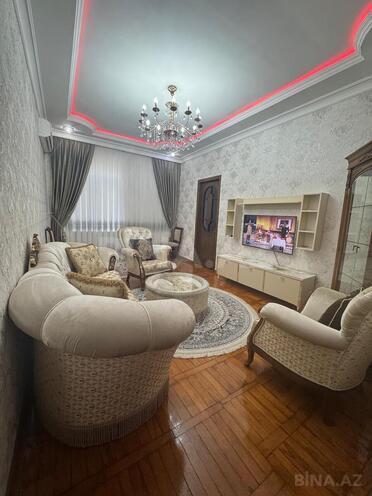Продаётся 3-комн. вторичка 75 м², м. Элмляр Академиясы, photo 3 from 21