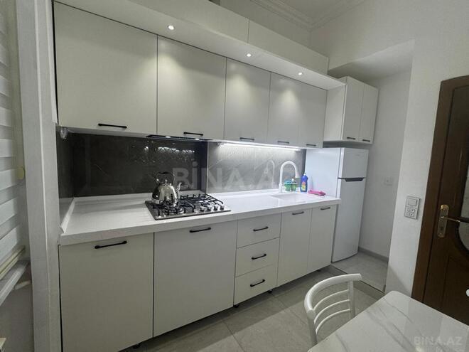 Продаётся 3-комн. вторичка 75 м², м. Элмляр Академиясы, photo 14 from 21