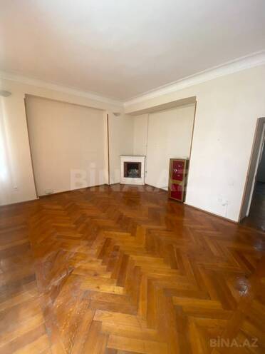 Satılır 3 otaqlı köhnə tikili 105 m², Sahil m., photo 6 from 14