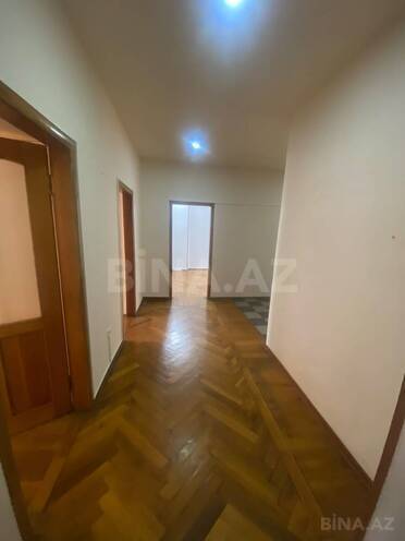Satılır 3 otaqlı köhnə tikili 105 m², Sahil m., photo 9 from 14
