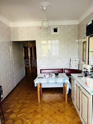 Satılır 3 otaqlı köhnə tikili 100 m², 8 Noyabr m., photo 17 from 23