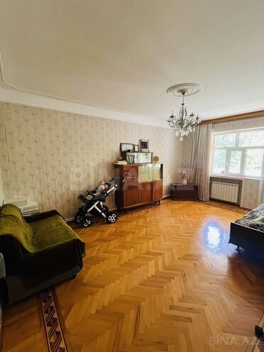 Satılır 3 otaqlı köhnə tikili 100 m², 8 Noyabr m., photo 12 from 23