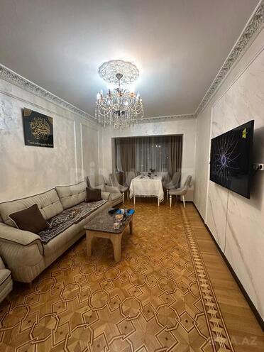 Продаётся 4-комн. вторичка 100 м², Хатаинский р., photo 1 from 19