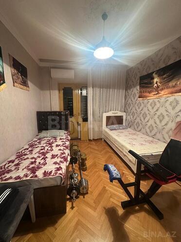 Продаётся 4-комн. вторичка 100 м², Хатаинский р., photo 8 from 19