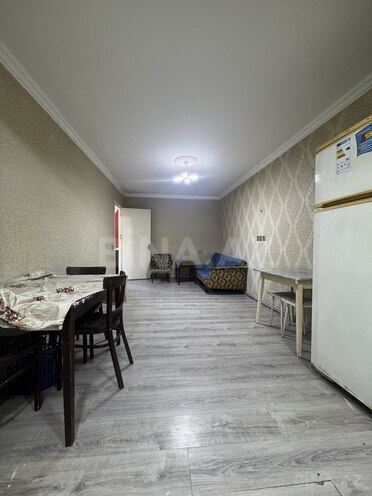 Продаётся 2-комн. вторичка 40 м², м. Элмляр Академиясы, photo 3 from 9