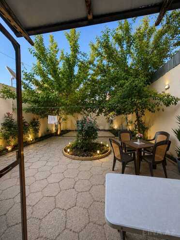Satılır 3 otaqlı həyət evi/bağ evi 100 m², Gənclik m., photo 1 from 16