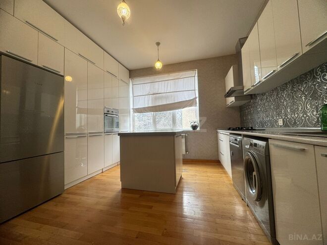 Сдаётся 3-комн. новостройка 105 м², м. Элмляр Академиясы, photo 16 from 19