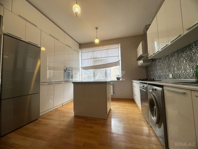 Сдаётся 3-комн. новостройка 105 м², м. Элмляр Академиясы, photo 13 from 19