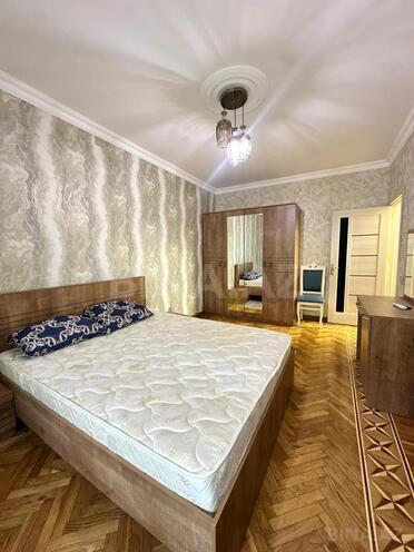 Продается 3-комн. вторичка 80 м², Хатаинский р., photo 5 from 18