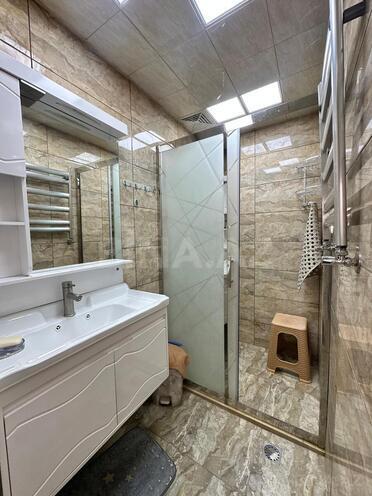Продается 3-комн. вторичка 80 м², Хатаинский р., photo 15 from 18