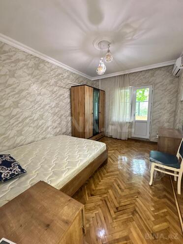 Продается 3-комн. вторичка 80 м², Хатаинский р., photo 6 from 18