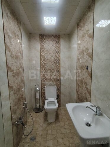 Сдаётся 3-комн. вторичка 100 м², м. 8 ноября, photo 9 from 12