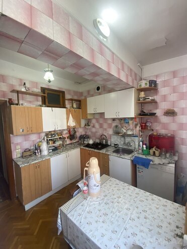 Satılır 5 otaqlı köhnə tikili 120 m², Nəsimi m., photo 15 from 30